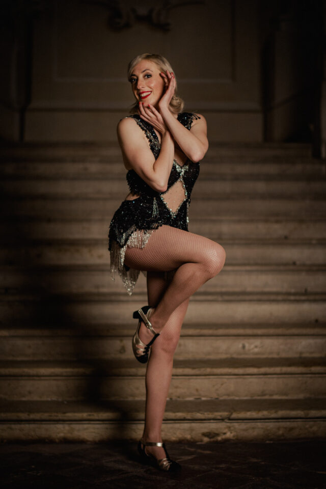 Foto di Valeria Bonfanti. Corsi Swing Milano, Lezioni private: Valeria Bonfanti - Swing Fever